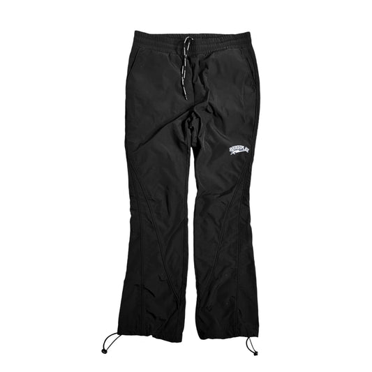 BLACK TRACKPANTS
